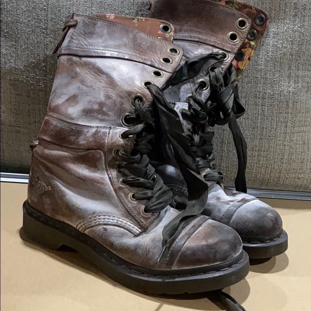 Dr. marten triumph